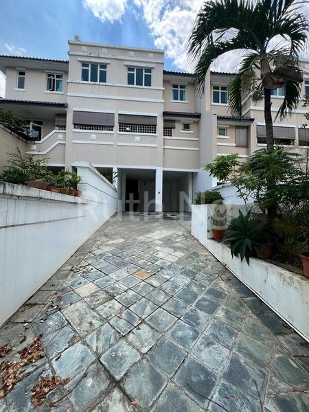 4 Bed Terraced House (Landed) for Rent in  Eastwood Centre - Image 5